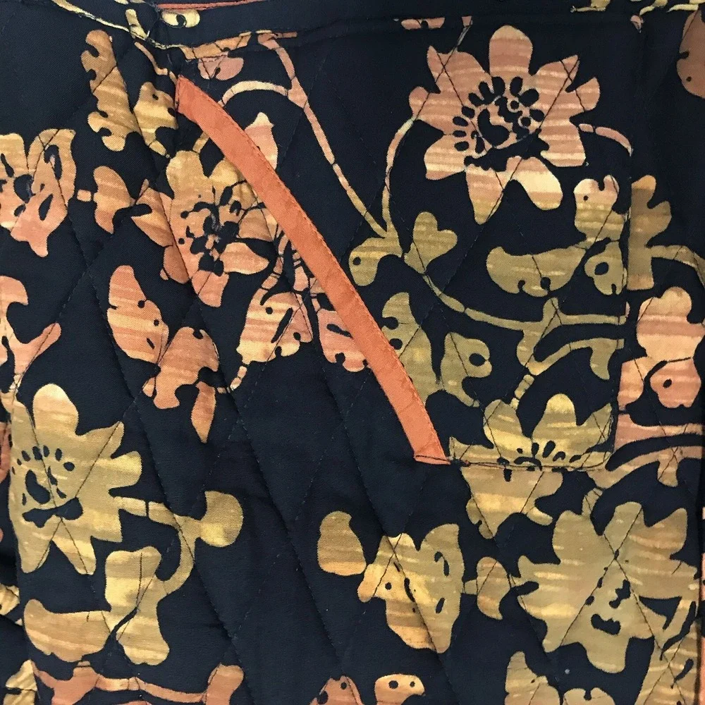 NTCO Nomadic Traders Small Floral Quilted Fall Autumn Colors Black Rust‎ Pockets